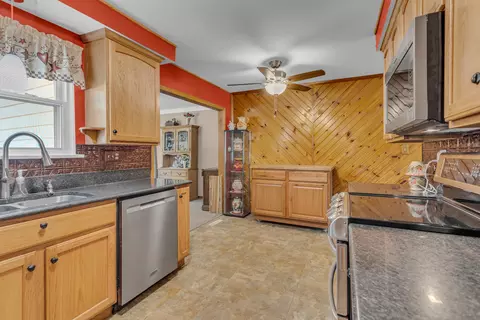 3443 Balmars Ave, Jackson, MI 49201 photo 7