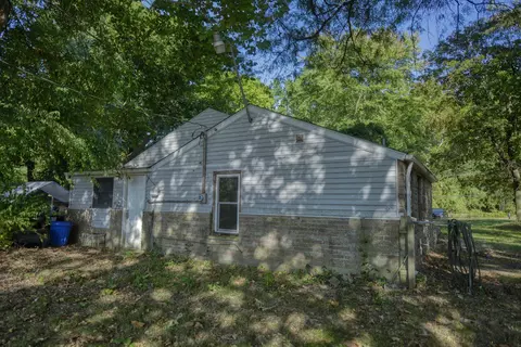 1716 S 3rd St, Niles, MI 49120 photo 4