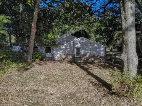 1716 S 3rd St, Niles, MI 49120 photo 2