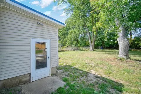 220 Curtis Ave, Jackson, MI 49203 photo 18