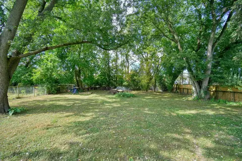 220 Curtis Ave, Jackson, MI 49203 photo 21