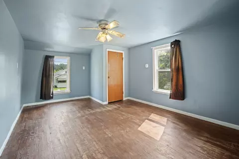 220 Curtis Ave, Jackson, MI 49203 photo 11