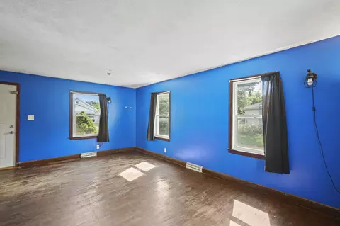 220 Curtis Ave, Jackson, MI 49203 photo 4