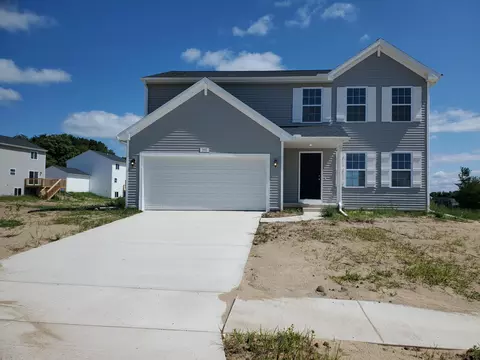 205 Vansen Dr, Kent City, MI 49330