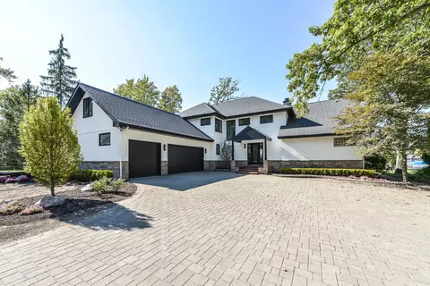 7506 Base Lake Dr, Dexter, MI 48130