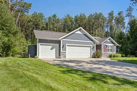 4349 Tracy Trl, Dorr, MI 49323 photo 2