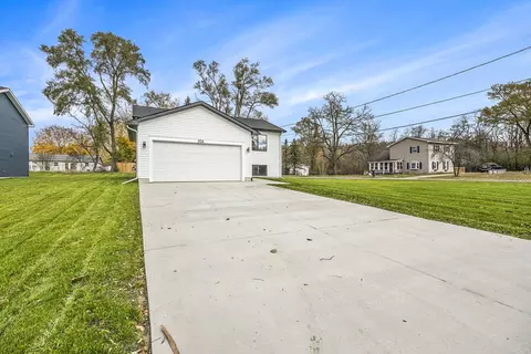 524 Leonard St, Belding, MI 48809 photo 23