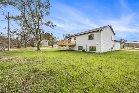 524 Leonard St, Belding, MI 48809 photo 22