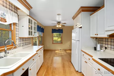 11896 Fitzpatrick Rd, Fowler, MI 48835 photo 13