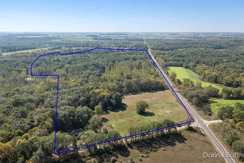 11896 Fitzpatrick Rd, Fowler, MI 48835 photo 2