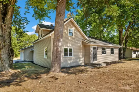 4980 Duck Lake Rd, Whitehall, MI 49461