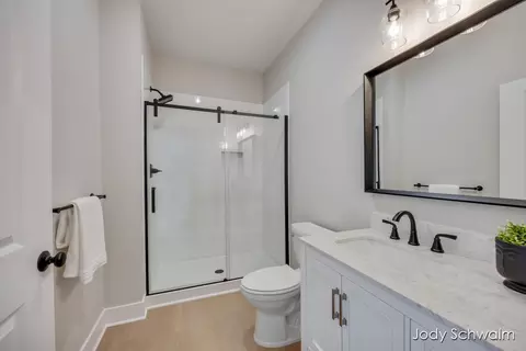 615 Pineview Dr, Belding, MI 48809 photo 25