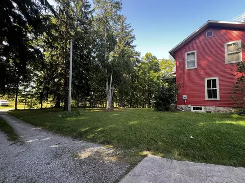 10360 Beecher Rd, Pittsford, MI 49271 photo 4