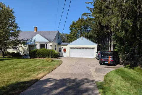 1872 Shettler Rd, Muskegon, MI 49444