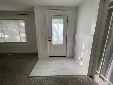 2105 Algonac Dr, Flint, MI 48532 photo 5