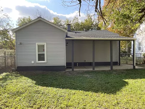 2105 Algonac Dr, Flint, MI 48532 photo 19