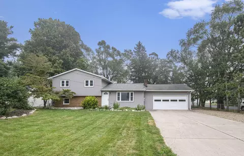 3018 Nichols Rd, Kalamazoo, MI 49004