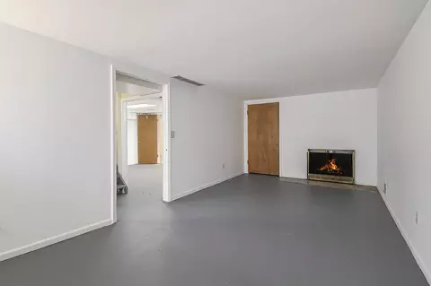 2015 Devolson Ave, Ann Arbor, MI 48104 photo 27