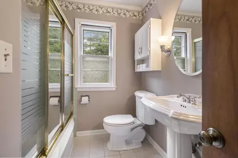 2015 Devolson Ave, Ann Arbor, MI 48104 photo 19