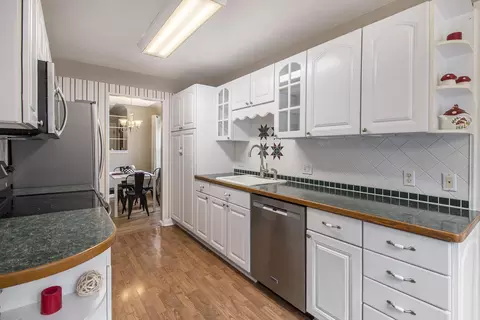 2015 Devolson Ave, Ann Arbor, MI 48104 photo 11