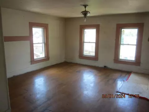 631 W 5th St, Monroe, MI 48161 photo 3