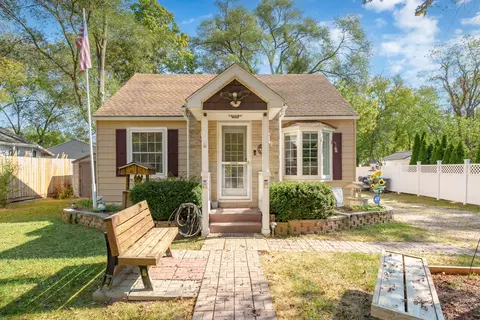 2236 Regent St, Kalamazoo, MI 49004