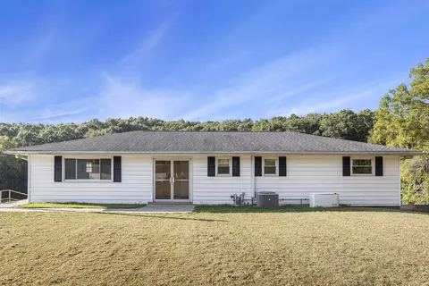 574 E Roosevelt Ave, Battle Creek, MI 49017