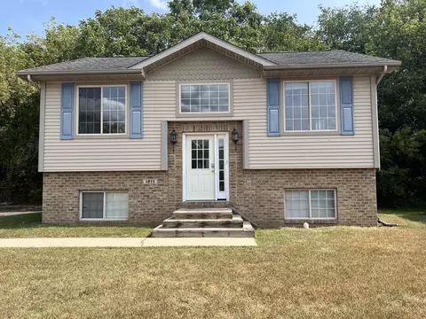 1215 Redpine Way, Kalamazoo, MI 49006