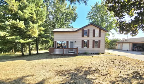 13729 Us-12, White Pigeon, MI 49099
