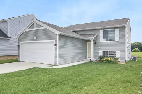 2814 Sanderling Ct, Kentwood, MI 49508