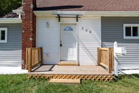 309 Euclid Ave, Jackson, MI 49203 photo 4