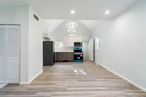 309 Euclid Ave, Jackson, MI 49203 photo 9