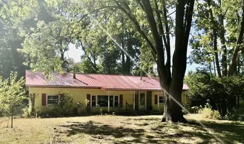 12192 Riverside Dr, White Pigeon, MI 49099