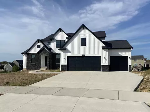 8267 Brickley St, Byron Center, MI 49315
