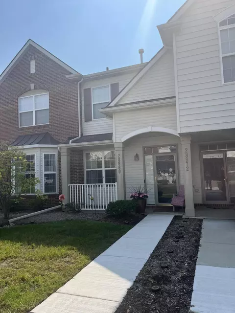 28960 Whitby Dr, Romulus, MI 48174