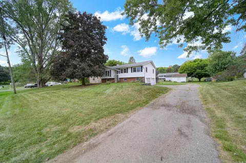 3714 Luella Ave, Jackson, MI 49201