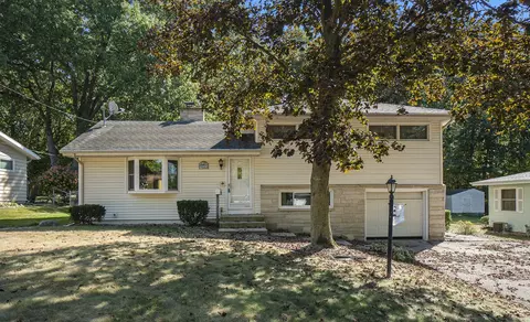 254 Briarhill Dr, Battle Creek, MI 49015