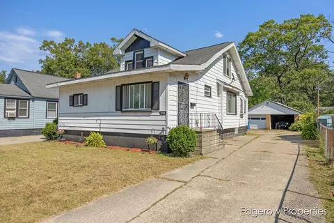 2240 Howden St, Muskegon, MI 49444