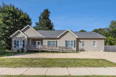 1241 E Cross St, Ypsilanti, MI 48198