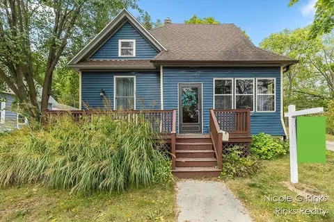 2 Wager Pl, Ionia, MI 48846