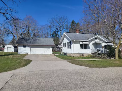 8835 Springer St, Montague, MI 49437
