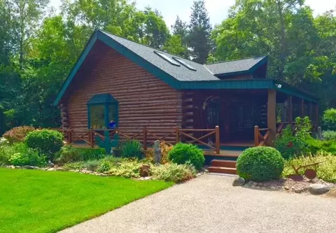 1851 57th St, Fennville, MI 49408