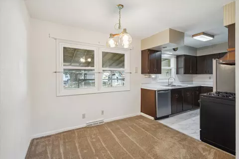 1046 Lowe Dr, Marshall, MI 49068 photo 10