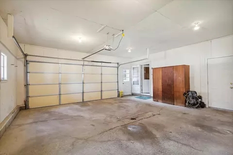1046 Lowe Dr, Marshall, MI 49068 photo 31
