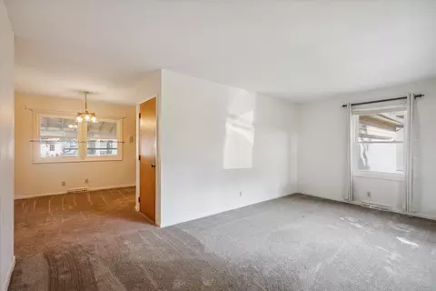 1046 Lowe Dr, Marshall, MI 49068 photo 7