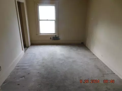 610 Adams St, Jackson, MI 49202 photo 9