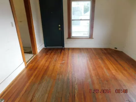 610 Adams St, Jackson, MI 49202 photo 5