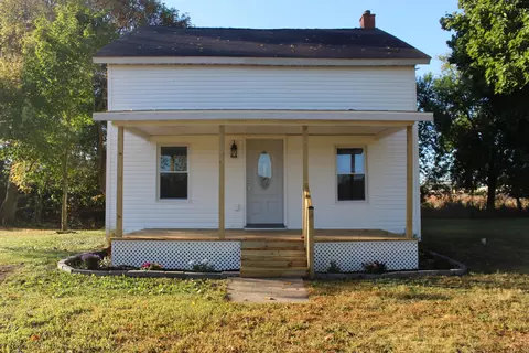 400 Beck St, Jonesville, MI 49250