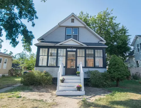156 W 18th St, Holland, MI 49423