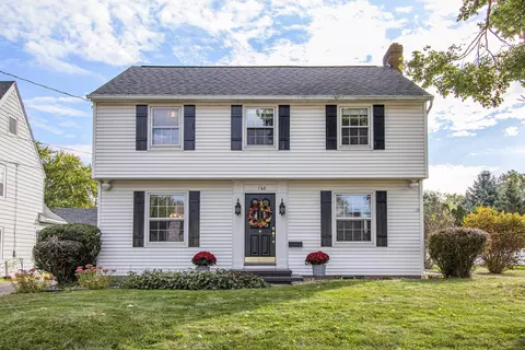 746 Norton Dr, Kalamazoo, MI 49001